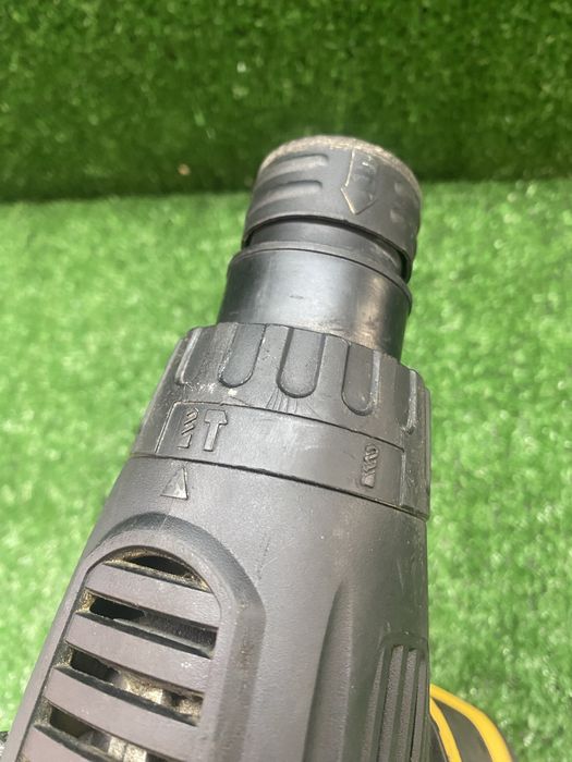 Перфоратор Dewalt D25052 - qs