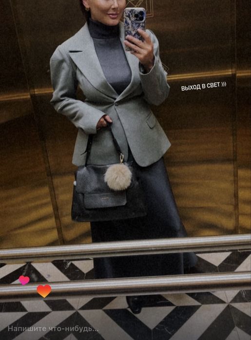 Продам кожаную сумку Furla модель Capriccio