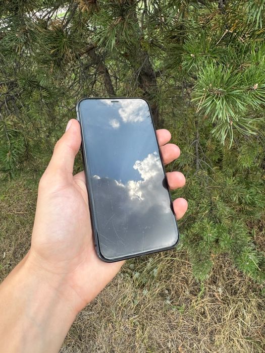 Iphone 11 64gb акб 69%