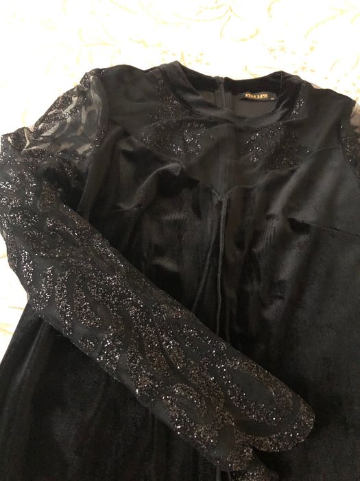 Официална черна рокля