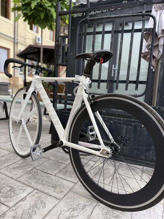 Bicicleta Aventon Fixie/Single Speed