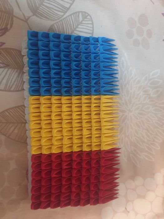 Oragamii 3D si flori din hartie (quilling)