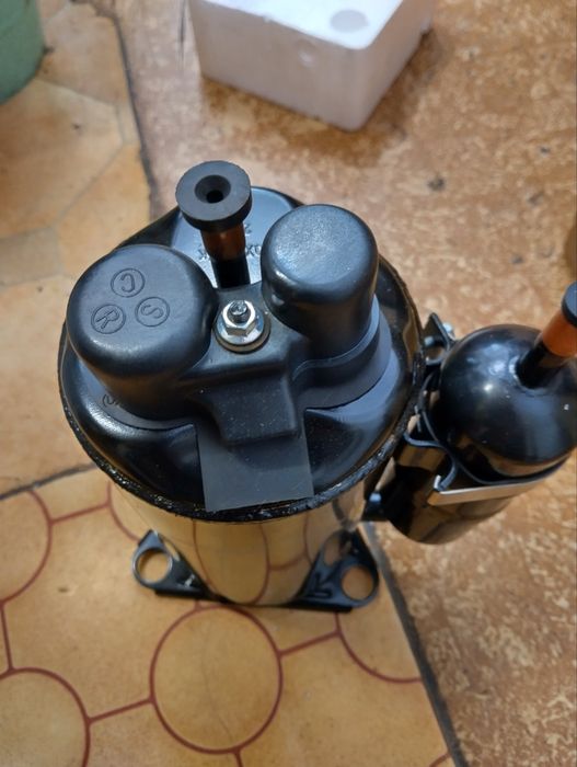 Компресор за климатик чисто нов в опаковката.