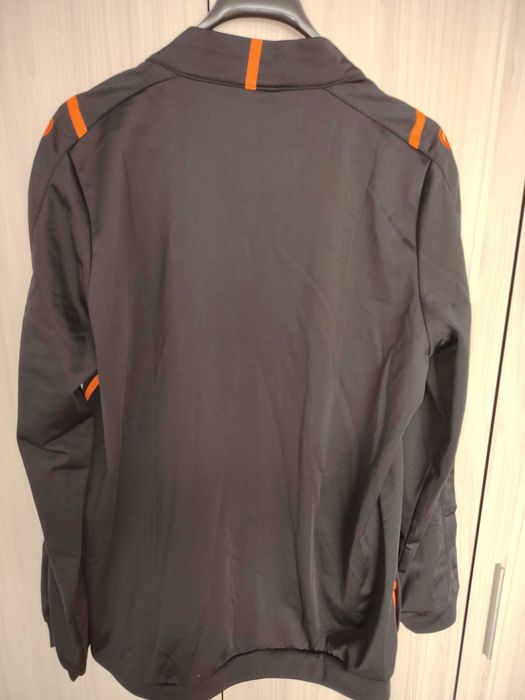 Анцунг JAKO , горнище чисто нов