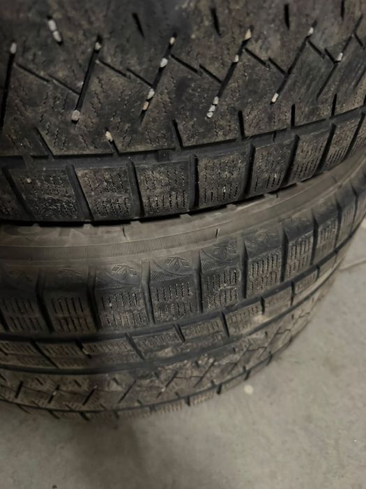 Продам зимние Шины 245/40 R19
