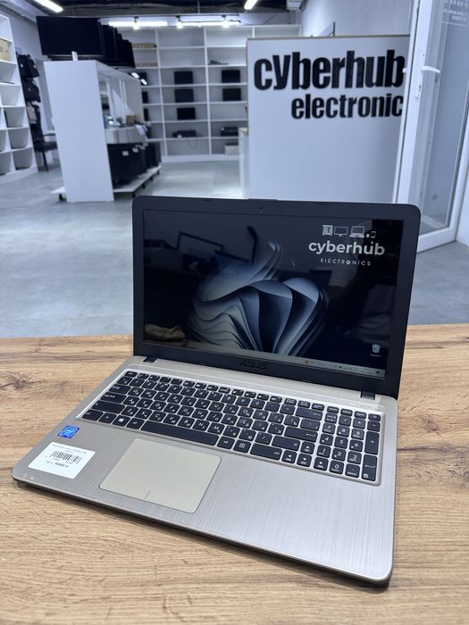 Офисный ноутбук Asus X540S
