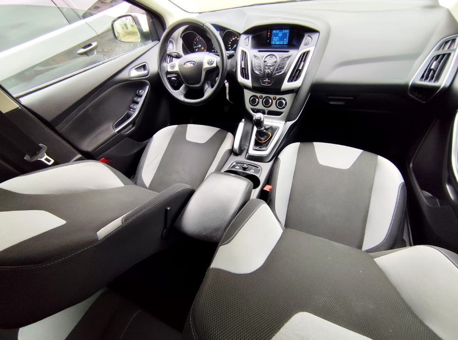 Ford Focus 1.6 benzină MPI, 2012