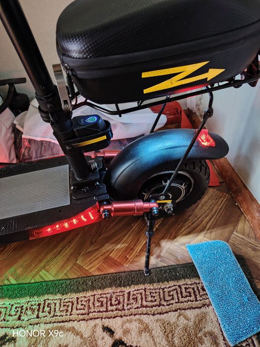 Продам электросамокат