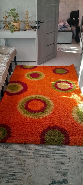 Продам ковёр в отличном состоянии
