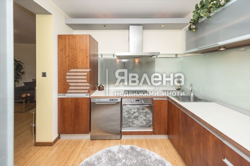 Дава се под наем Двустаен апартамент в София, Гоце Делчев - 80 кв.м за 700 € - Снимка #7