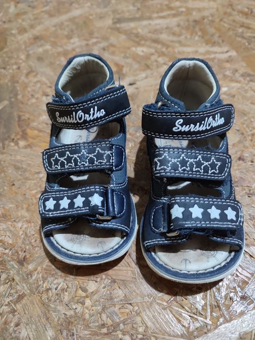 Продам ортопедические сандалии