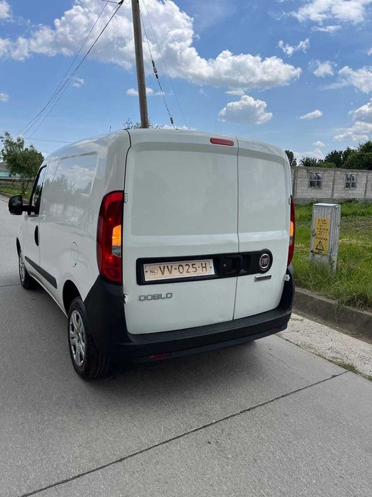 Vand fiat doblo cargo profesional 1.3 diesel an 2016