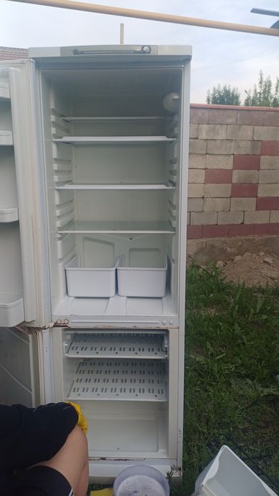 Холодильник продам