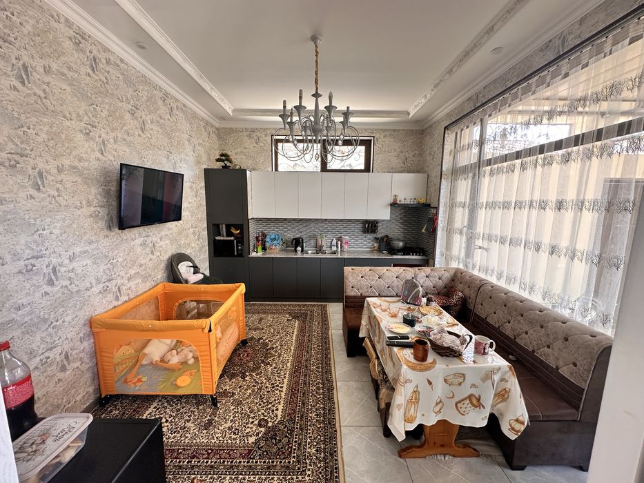 Продается двух этажный Дом (Уч кахрамон дан 5км обод махала) Своя