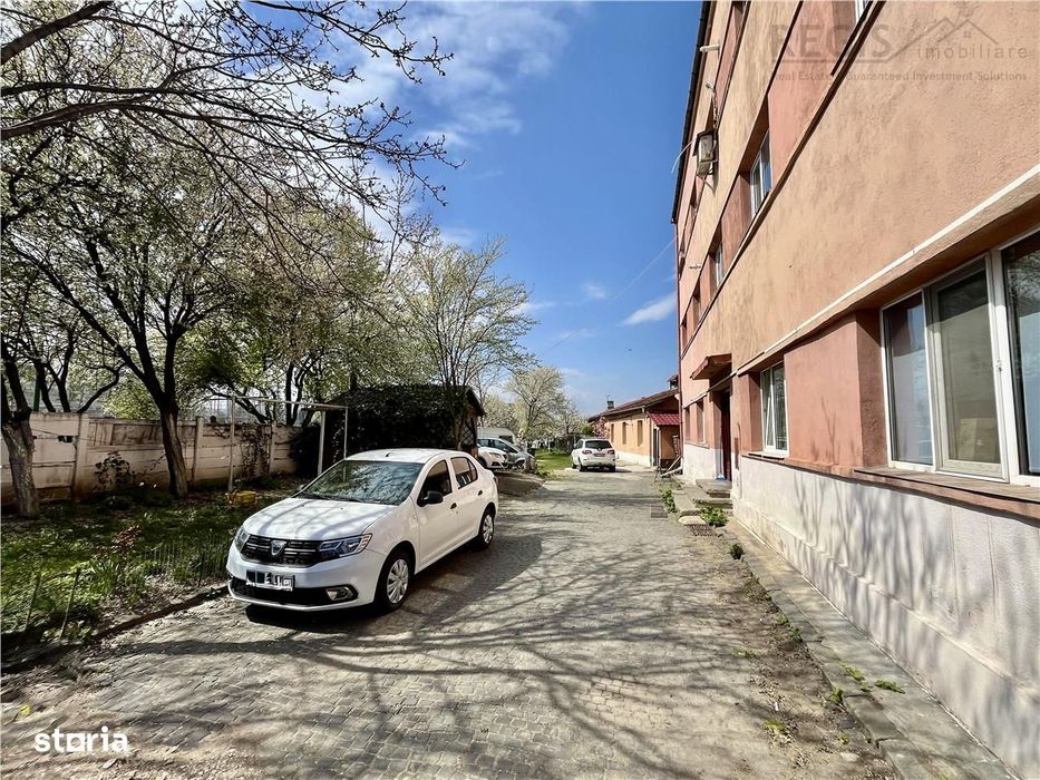 Apartament 2 camere | strada Lunga | Curte