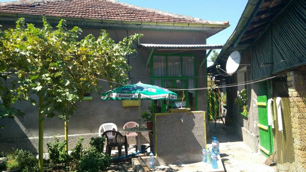 Продава се Къща в Славяново - 70 кв.м за 600 €/кв.м - Снимка #3