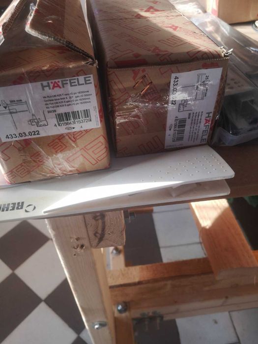 Оборудване ЗА ДЪРВОДЕЛСКИ ЦЕХ – Машини, Инструменти и Материали