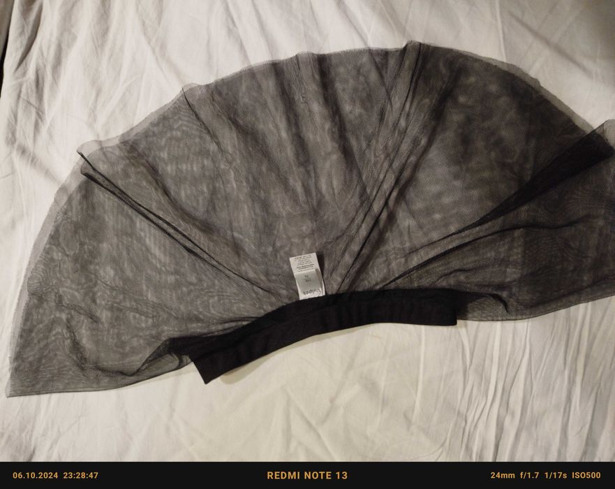 Топ и  шорты Solo по 125, юбка-сетка