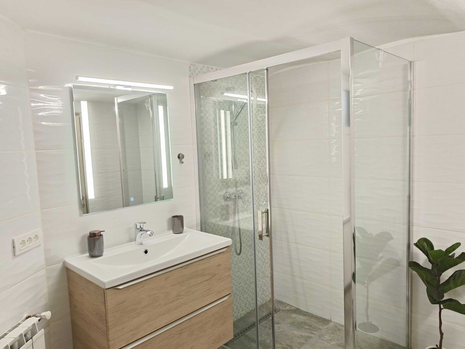 Proprietar închiriez apartament 2 camere Sector 4 - Parcul Carol