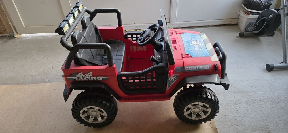 Акумулаторен Джип