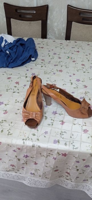 Женская обувь туфли и т.д.