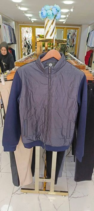 Erkaklar kurtkasi 2xl yangi