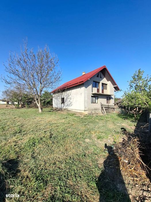 De vanzare vila in Barticesti, P+M, compusa din 7 camere Pret 85000 e