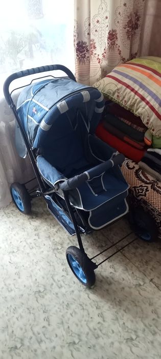 Продам. Детская коляска