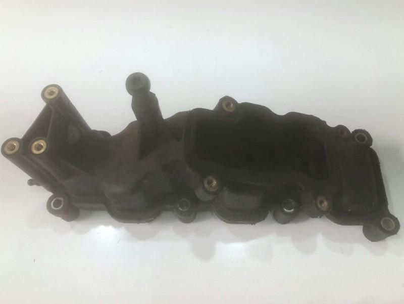 Galerie admisie cu clapete si motoras dreapta Audi A6 4F2, C6 2.7 tdi