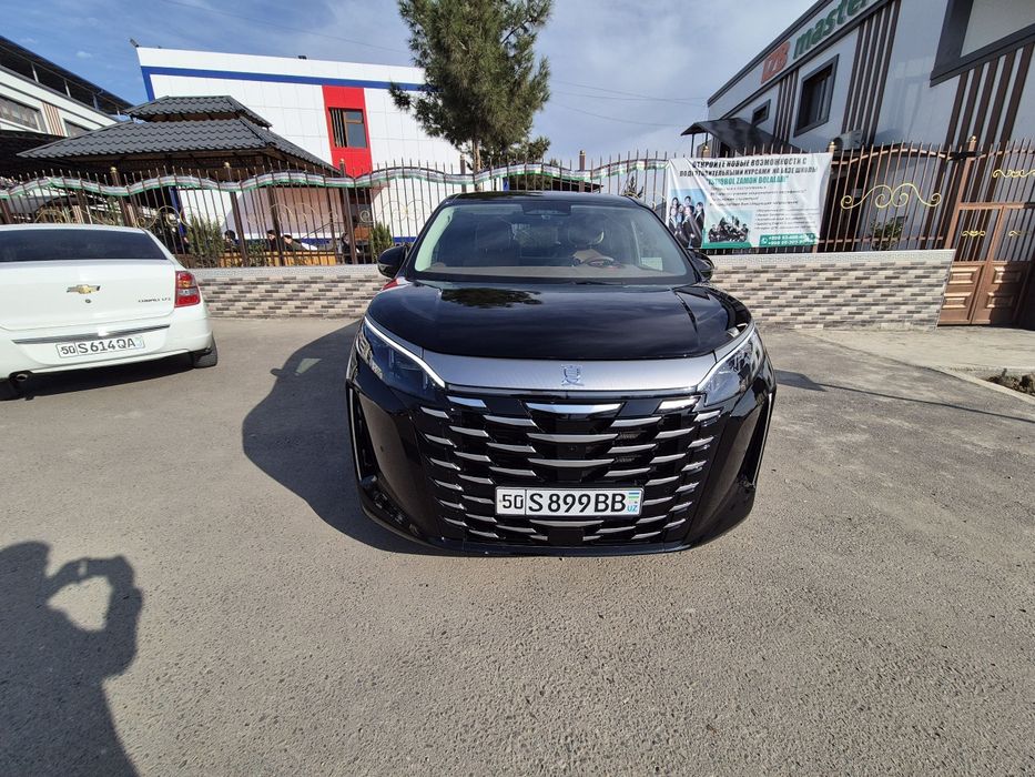 BYD XIA MPV 2025 йил сотилади.