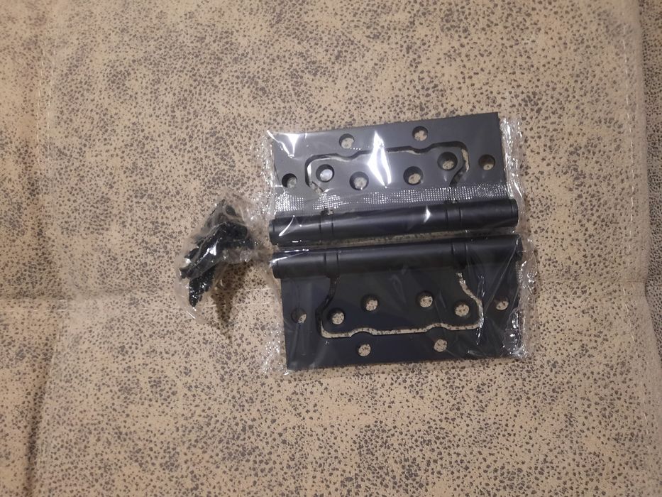 Фурнитура 2 комплекта продам