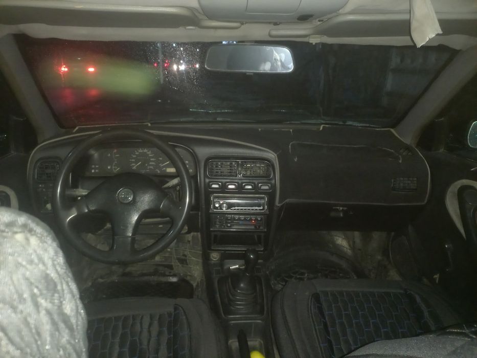 Ниссан примьера p10 2л