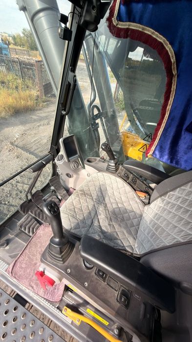 Продам экскаватор VOLVO EC380DL