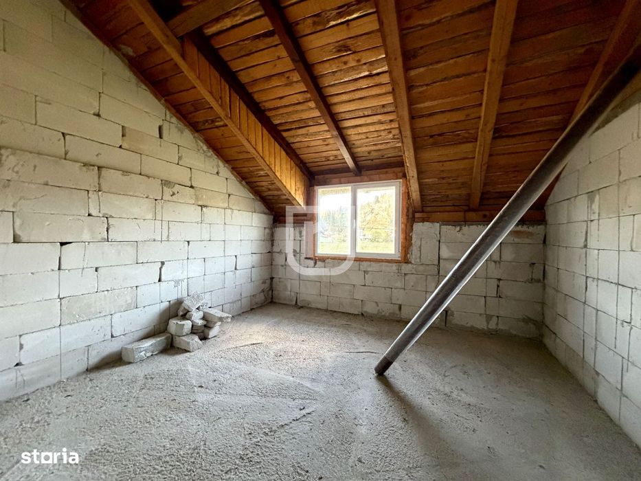 Casă 320 mp utili + 1143 mp teren, la roșu, Gura Humorului