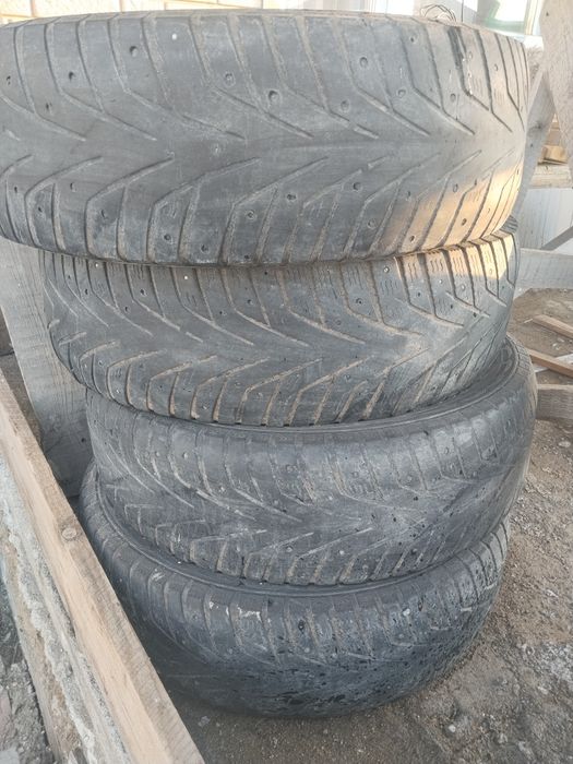 Продам б/у  шины