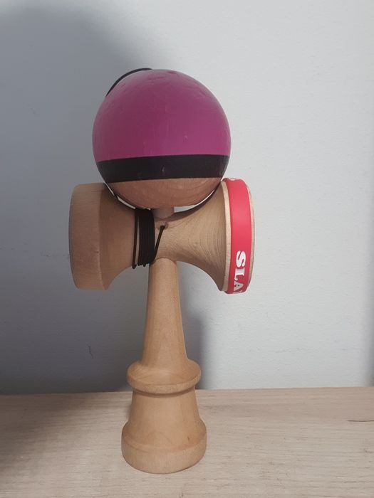 Vând kendama setup