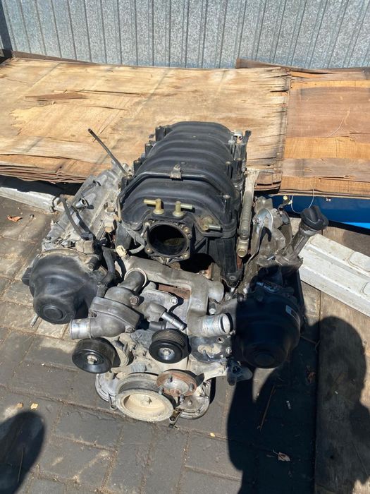 Срочно Матор с гарантий 2UZ-FE VVT-I