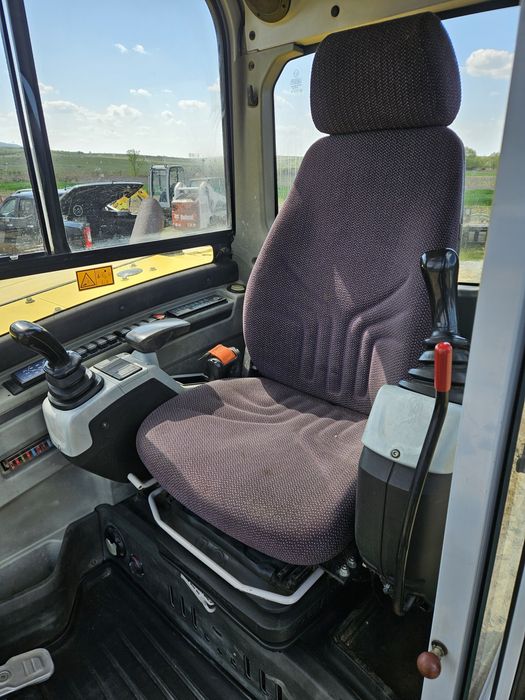 Excavator 8 tone Waker Neuson