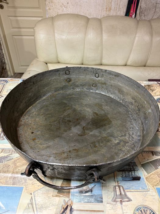 Тава за лютеница от бакър