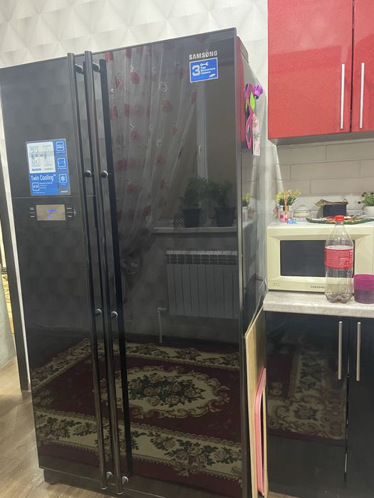 Продам холодильник Самсунг