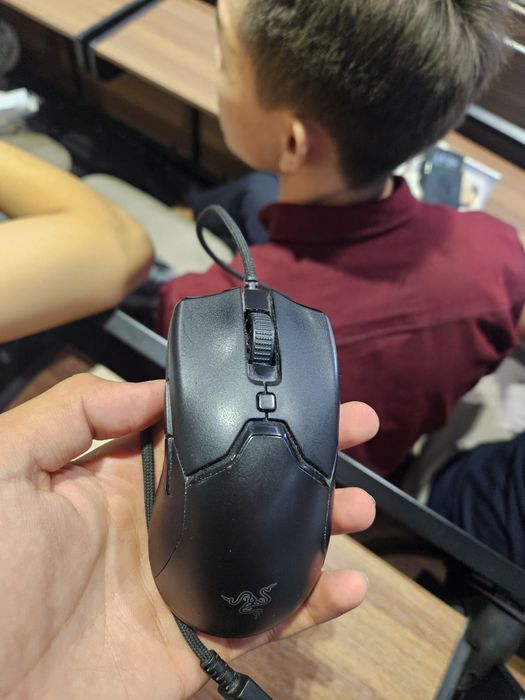 Razer viper mini в хорошем состоянии.
