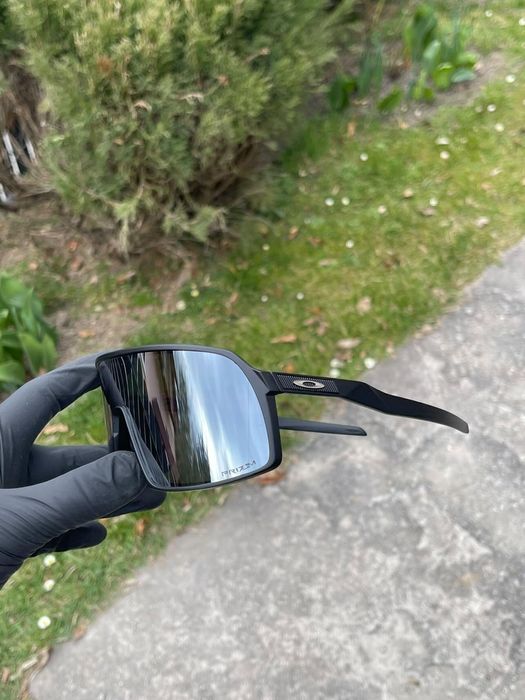 Oakley Sutro Negru