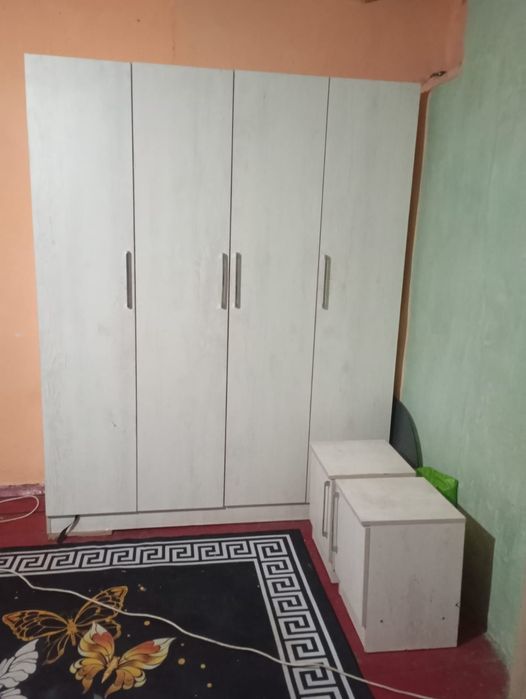 Шкаф и 2 тумбочки