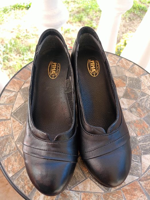 Нови обувки, естествена кожа, 38 н.