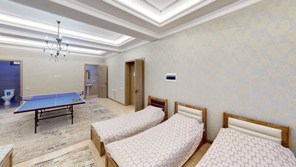 Просторная дача с тёплым бассейном, хаммамом и развлечениями