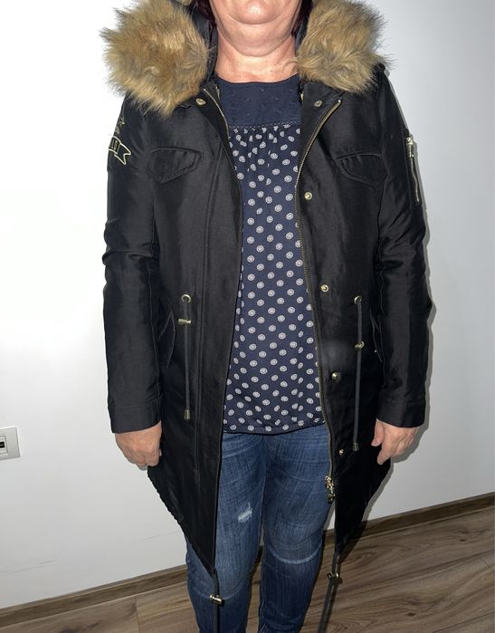 Geaca Guess model Parka- Marimea M(42)