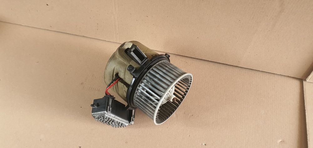 Ventilator habitaclu aeroterma cu rezistenta trepte audi a4 b8 a5 q5