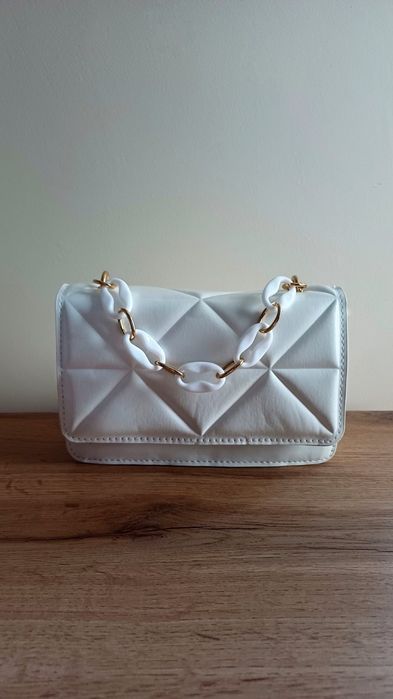 ЧИСТО НОВО - Дамски чанти