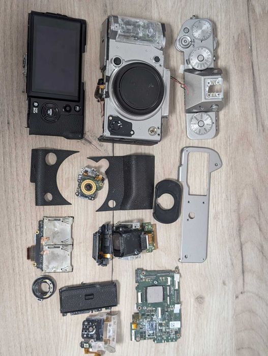Aparat Fujifilm X-T5 defect, pentru piese