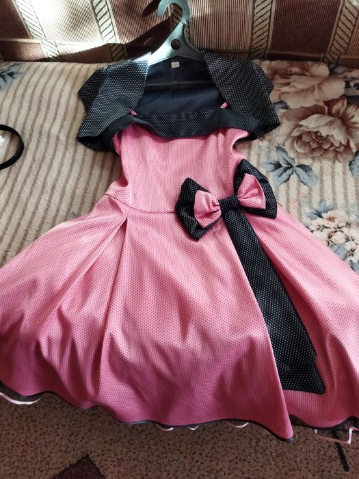 Платье на девочку